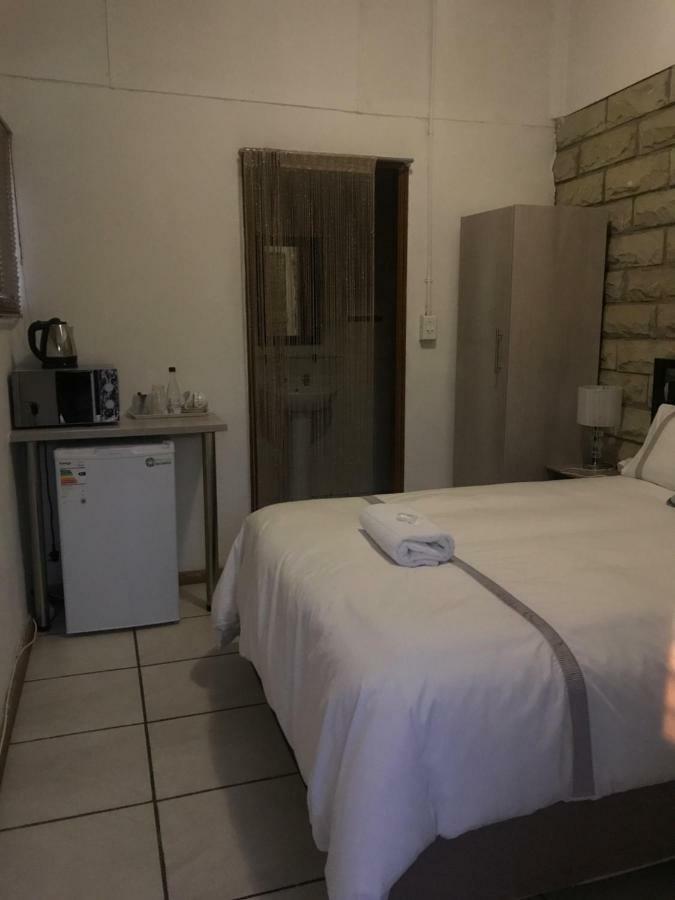 Queenspark Lodge Bloemfontein Exteriör bild