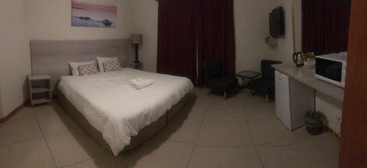 Queenspark Lodge Bloemfontein Exteriör bild