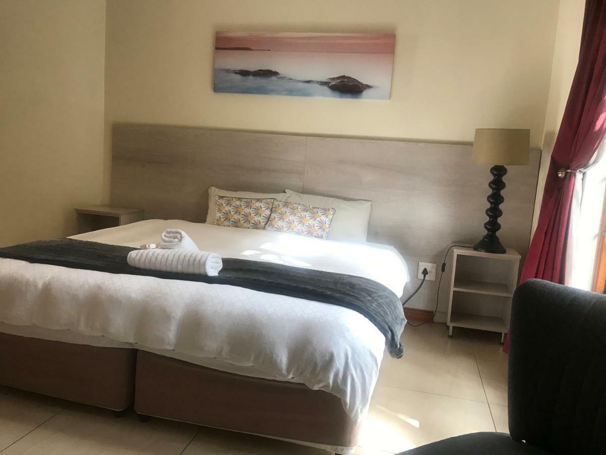 Queenspark Lodge Bloemfontein Exteriör bild